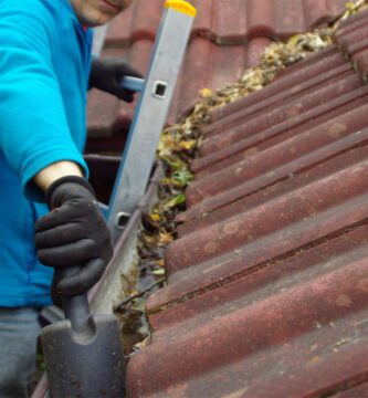 Limpieza de canalones Mantenimiento de tejados